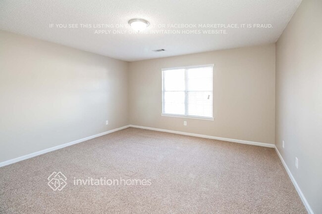 Photo - 1069 Meadow Glen Cir