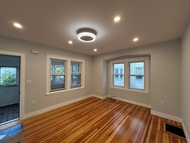 Photo - 52 Flynt St Unit 1