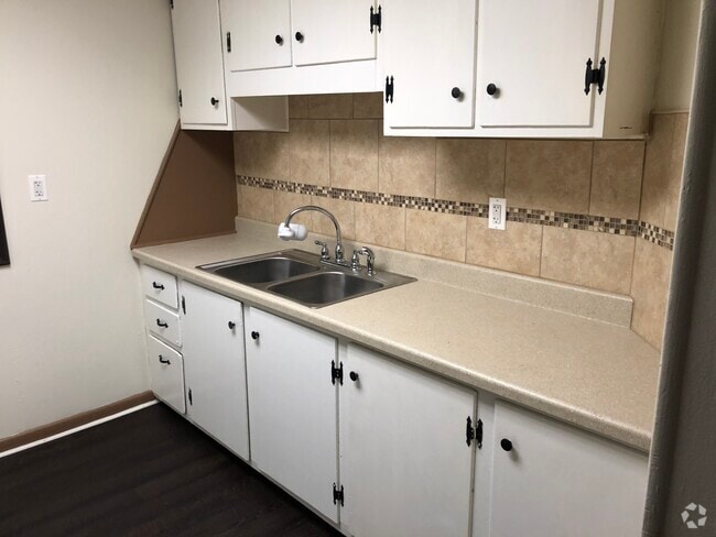 Building Photo - 81 Main St Unit 3 Rental