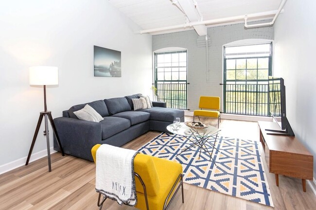 Photo - 160 Lafayette St Unidad 52411 Rental