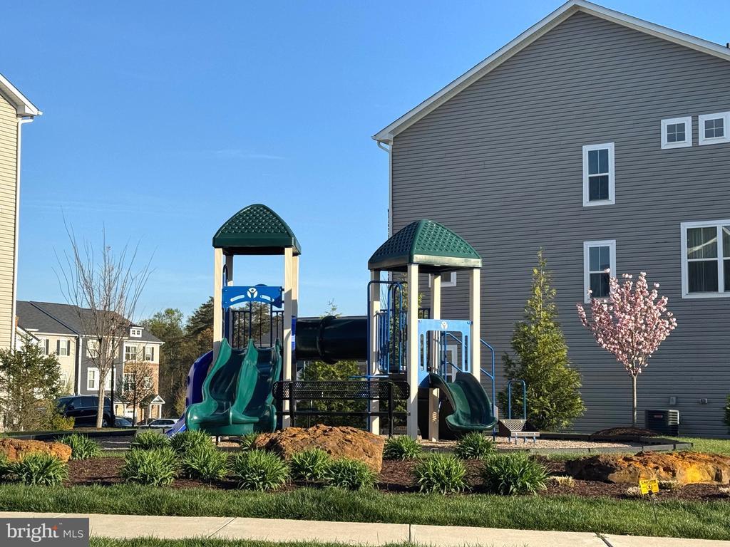 Photo - 1952 Red Jasper Rd