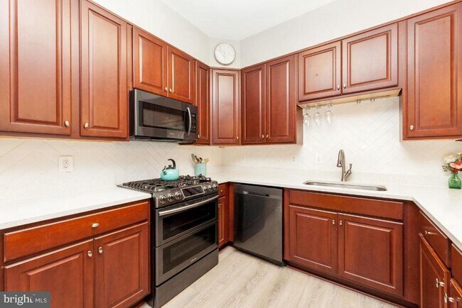Photo - 13949 Hollow Wind Way