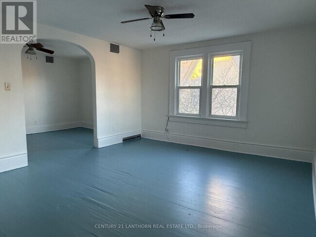 Photo - 47 King St Unité 4