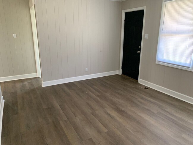 Photo - Property for rent - section 8