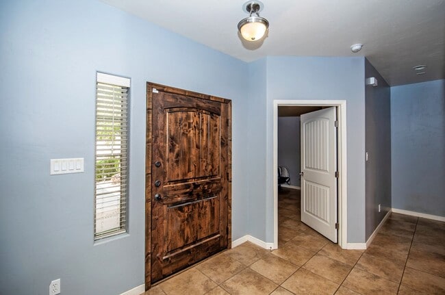 Photo - Spectacular open floor plan home!