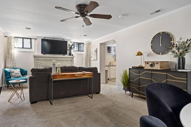 Building Photo - Cozy Furnished 1 Bedroom Basement Apartment – Move-In Ready!