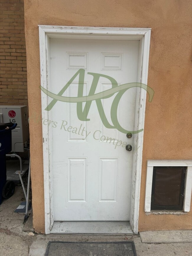 Photo - 123 Van Buren St