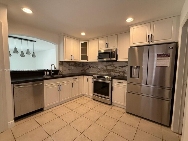 Building Photo - 7065 SW 164th Ct Rental