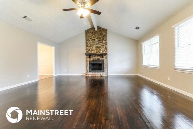 Photo - 245 Christy Ln