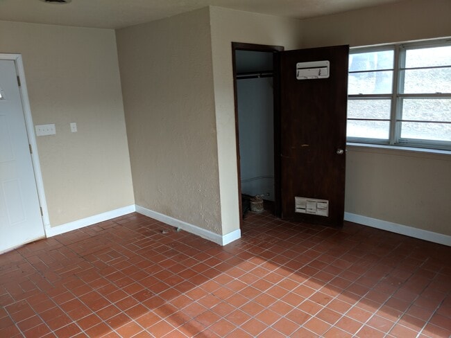 Building Photo - 5235 Highway NN Rental