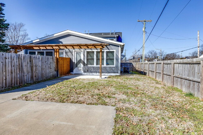 Photo - 628 Shelby Ave