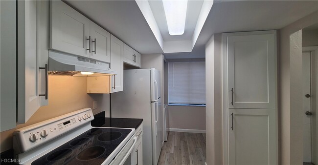 Photo - 930 SW 47th Terrace Unit 7