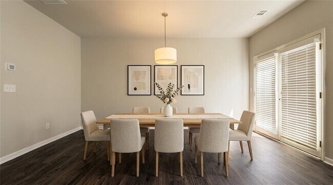 Photo - 3083 Cedar Glade Ln NE