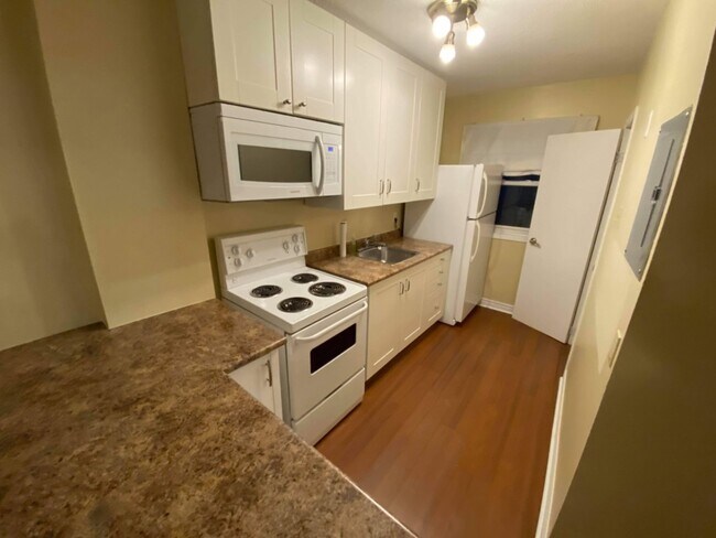 Photo - 5-48 Durham, Kingston, Ontario Unit 5