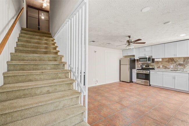 Photo - 5902 Hornwood Dr