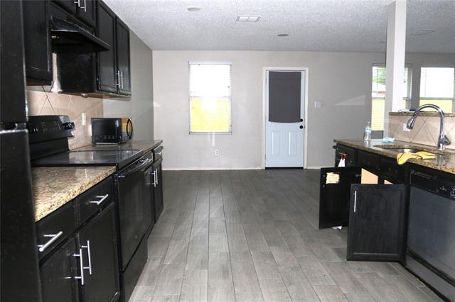 Photo - 2048 Crosbyton Ln