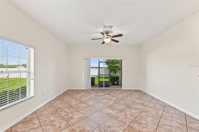 Photo - 31141 Claridge Pl