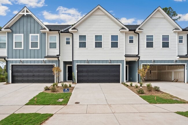 Building Photo - Brand new townhome in Brier Creek: Availab...