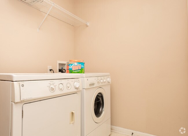 2HAB, 2BA - 1,087 ft² - Chapel Run