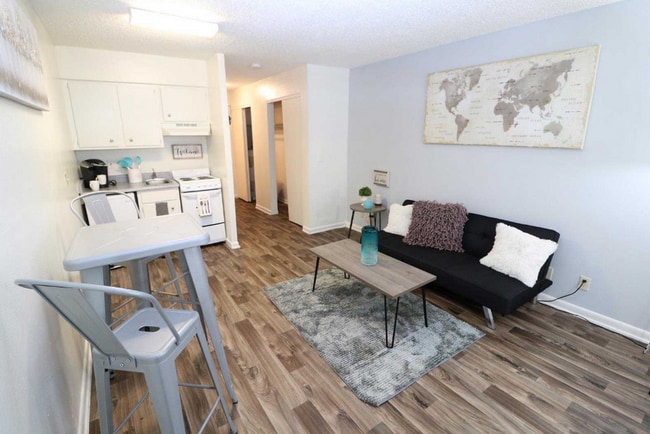 Photo - The Loop @950