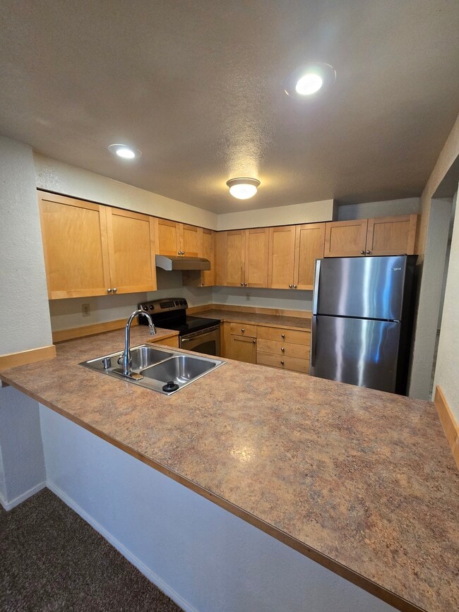 Lea Hill Condominiums