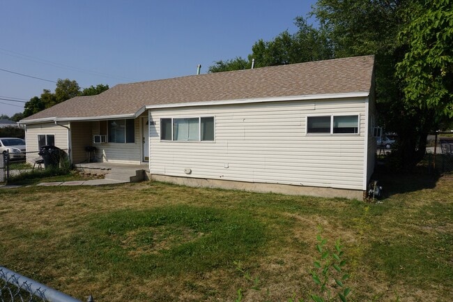 Photo - 3036 S W Temple St Apartment Unit 3036