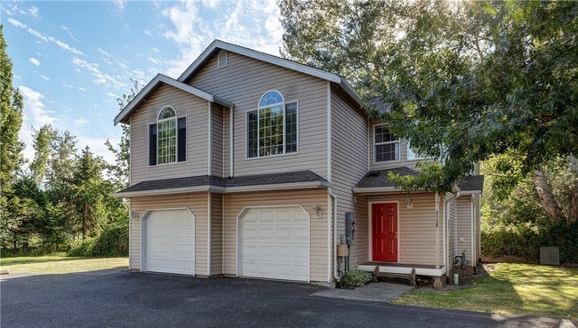 Building Photo - 2126-2128 Harris Ave Unit 2126