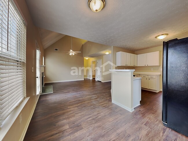 Photo - 448 Ash Trace Ln