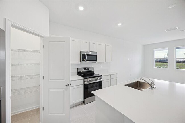 Photo - 2979 Maloof Dr