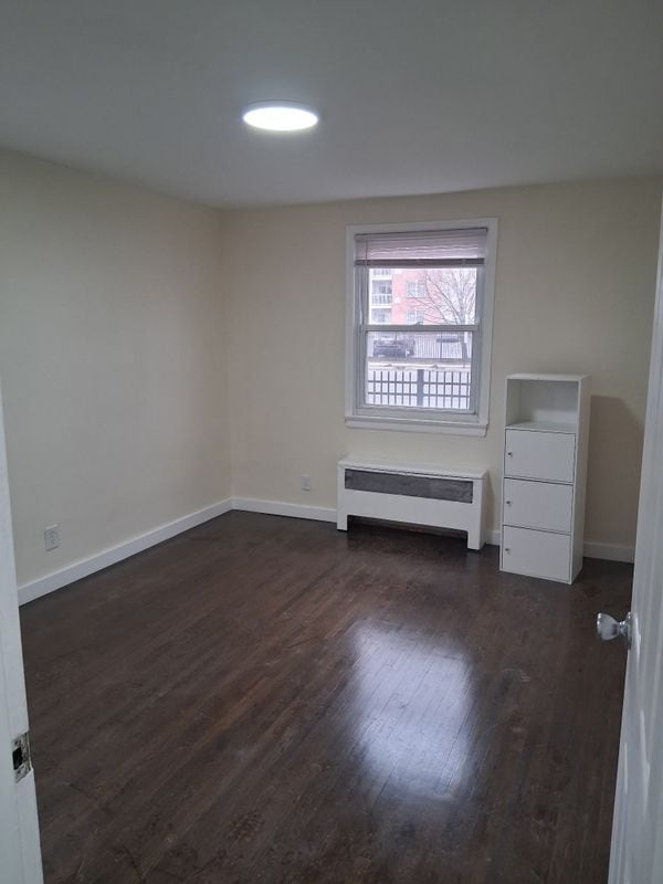 Photo - 1537A E St Georges Ave