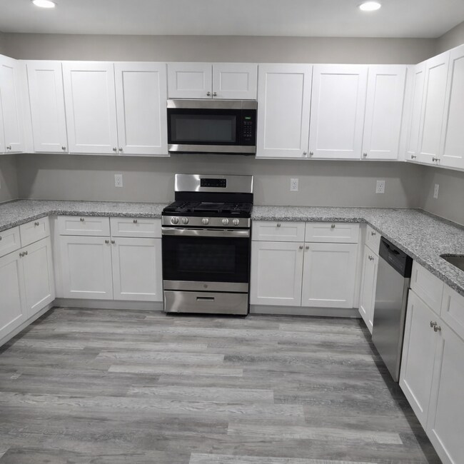 Photo - 6015 Barany Ct