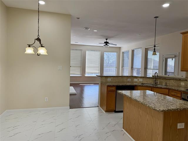 Photo - 131 Fallkirk Dr