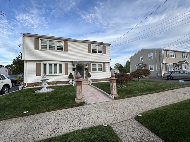 Building Photo - 37 Elizabeth Ann Dr
