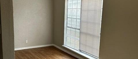 Photo - 4618 Nervin St