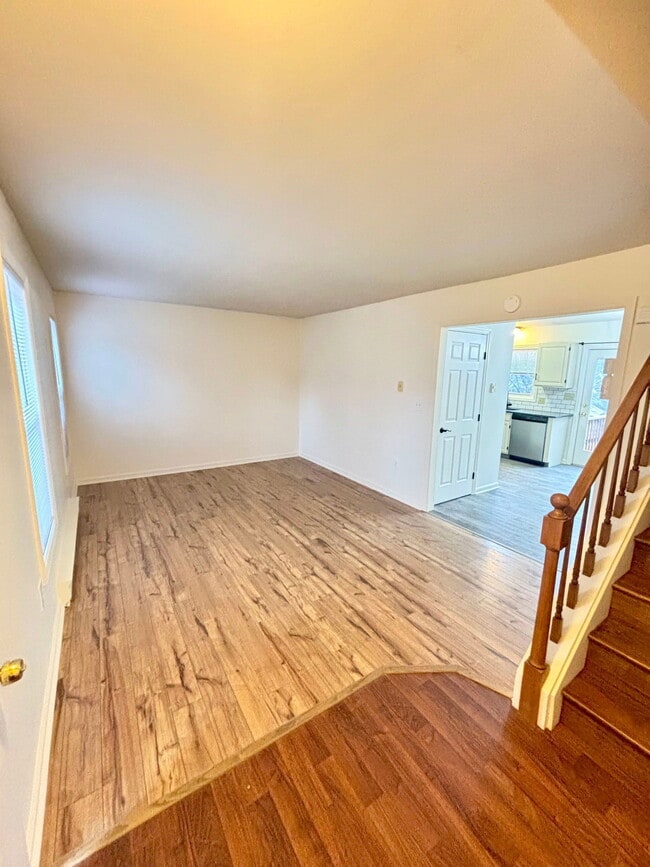 Photo - 4 Pheasant Ln