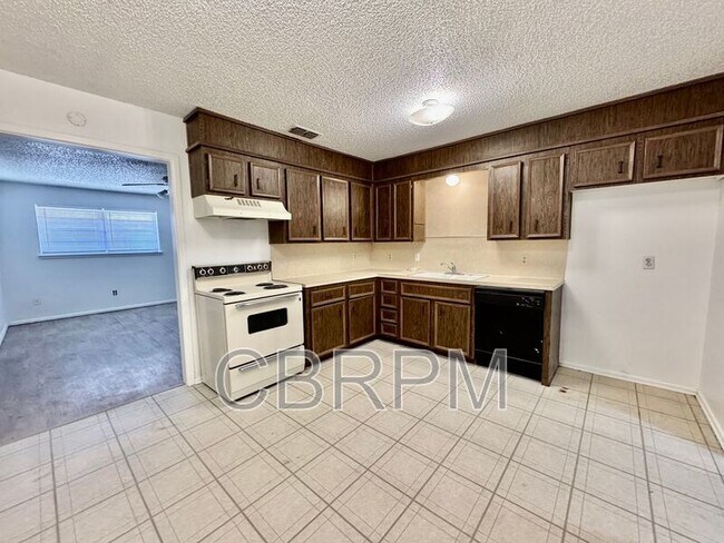 Photo - 6509 21st St