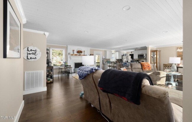 Photo - 2916 Newbern Dr