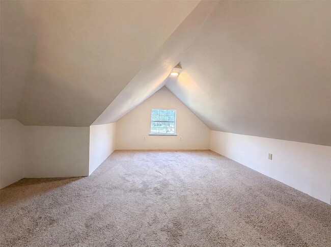 Photo - 11827 Meadowchase Dr