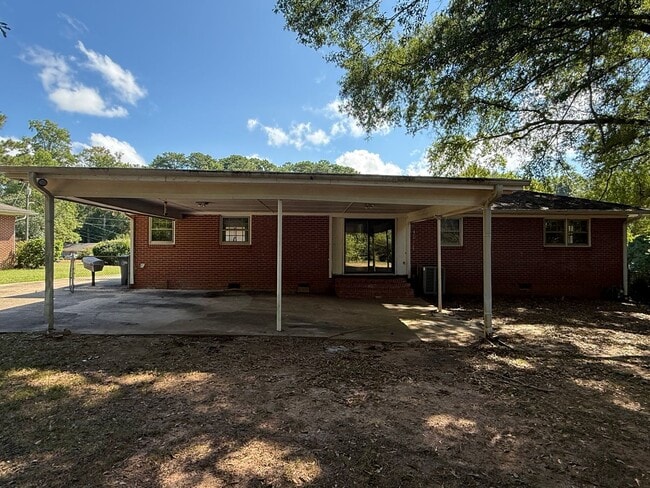 Photo - 1343 Oakdale Dr