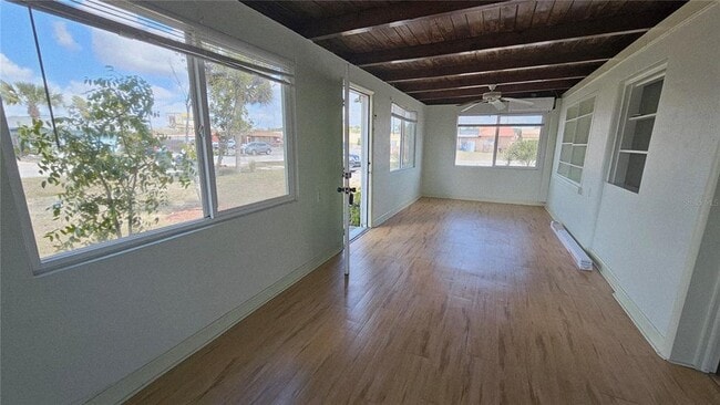 Photo - 45 W Langsner St