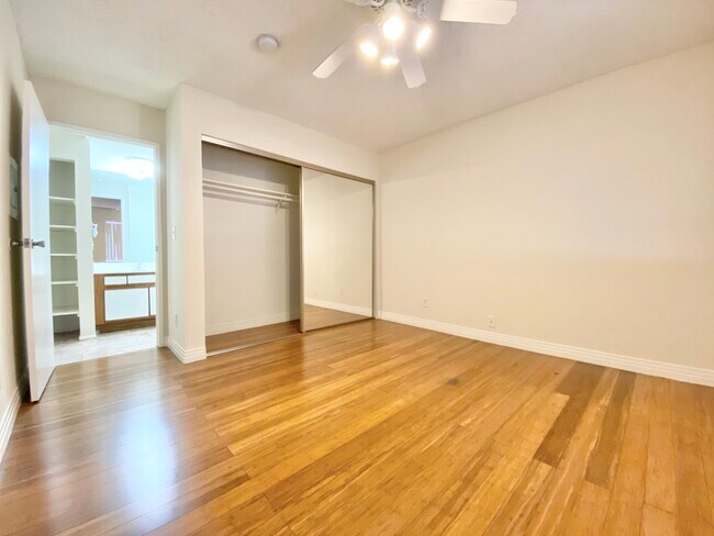 Photo - 415 S New Hampshire Ave Los Angeles CA 90020 Unidad 307