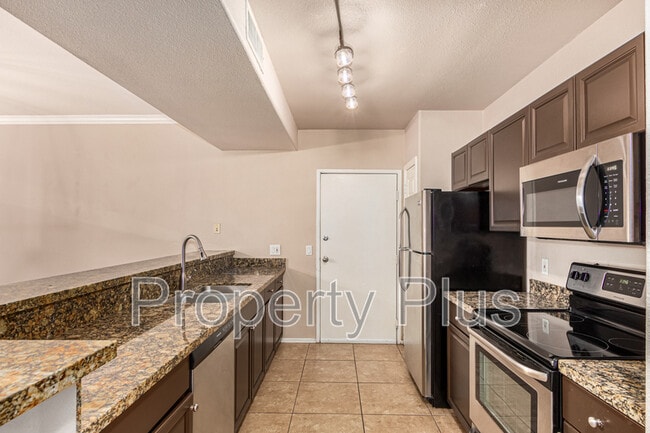 Building Photo - 19777 N 76th St Unit Apt 1186