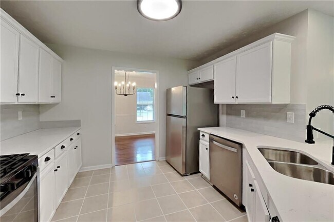 Photo - 7318 Coral Lake Dr