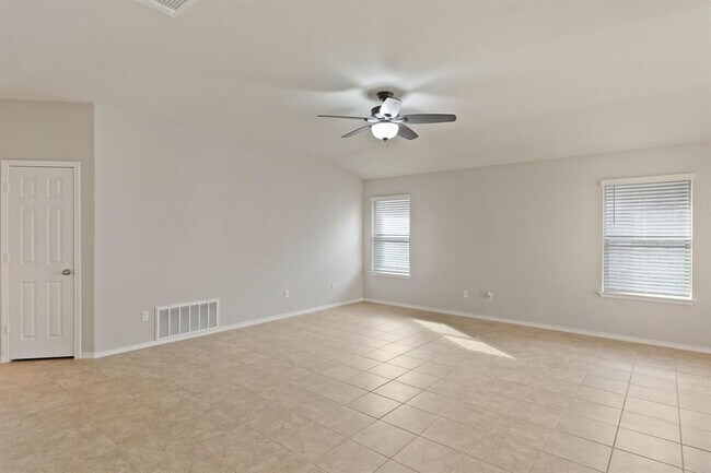 Photo - 6300 Dorothy Muree Dr