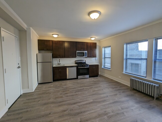 Photo - 5359 N Kenmore Ave Apartments Unit 5417-504