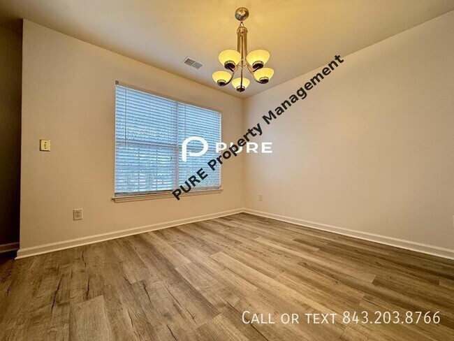 Photo - SUMMER HAVEN 4BD AVAILABLE NOW!