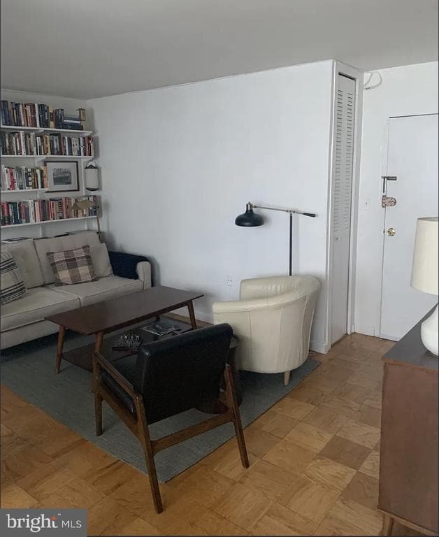 Building Photo - 522 21st St NW Unit 511B