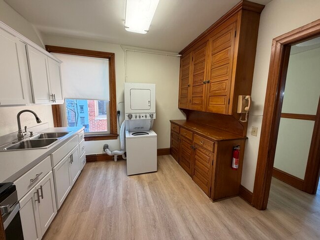 Photo - 3 E Chestnut St Unit #3