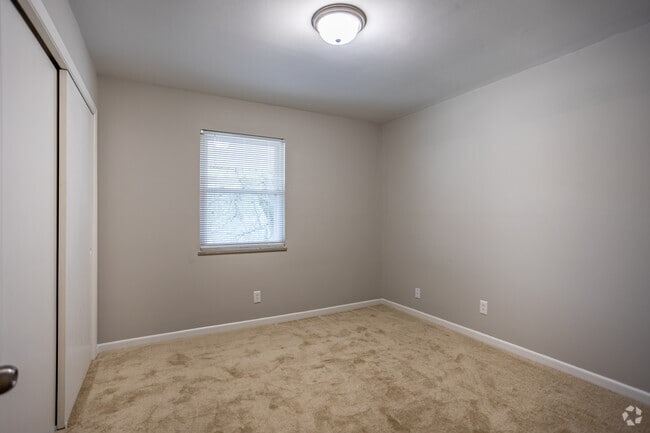 2 habitaciones, 1 baño - 960 pies cuadrados - Colonial - Segundo dormitorio - West Gate Terrace