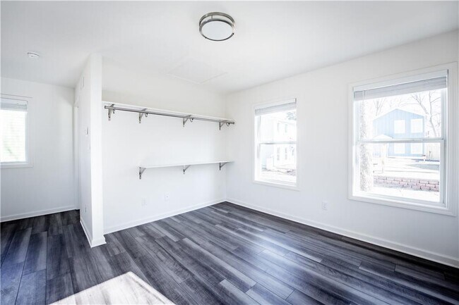 Photo - 1357 Finley St NE